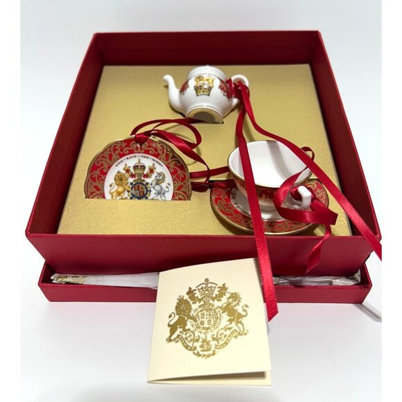 Buckingham Palace Miniature Tea Pot Cup Saucer Plate Set - Picture 1 of 11